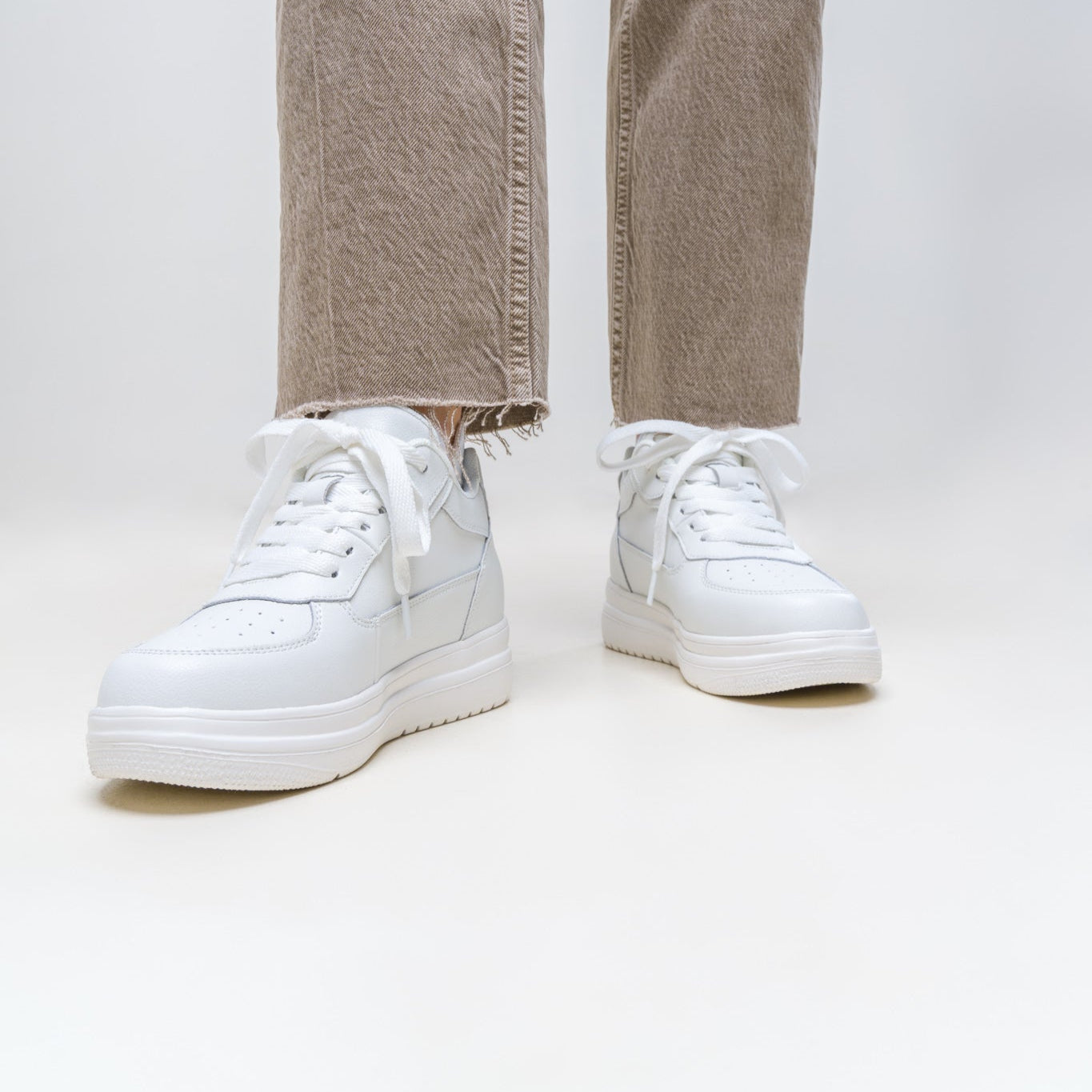 ELEVATESHOES WHITE CLASSY